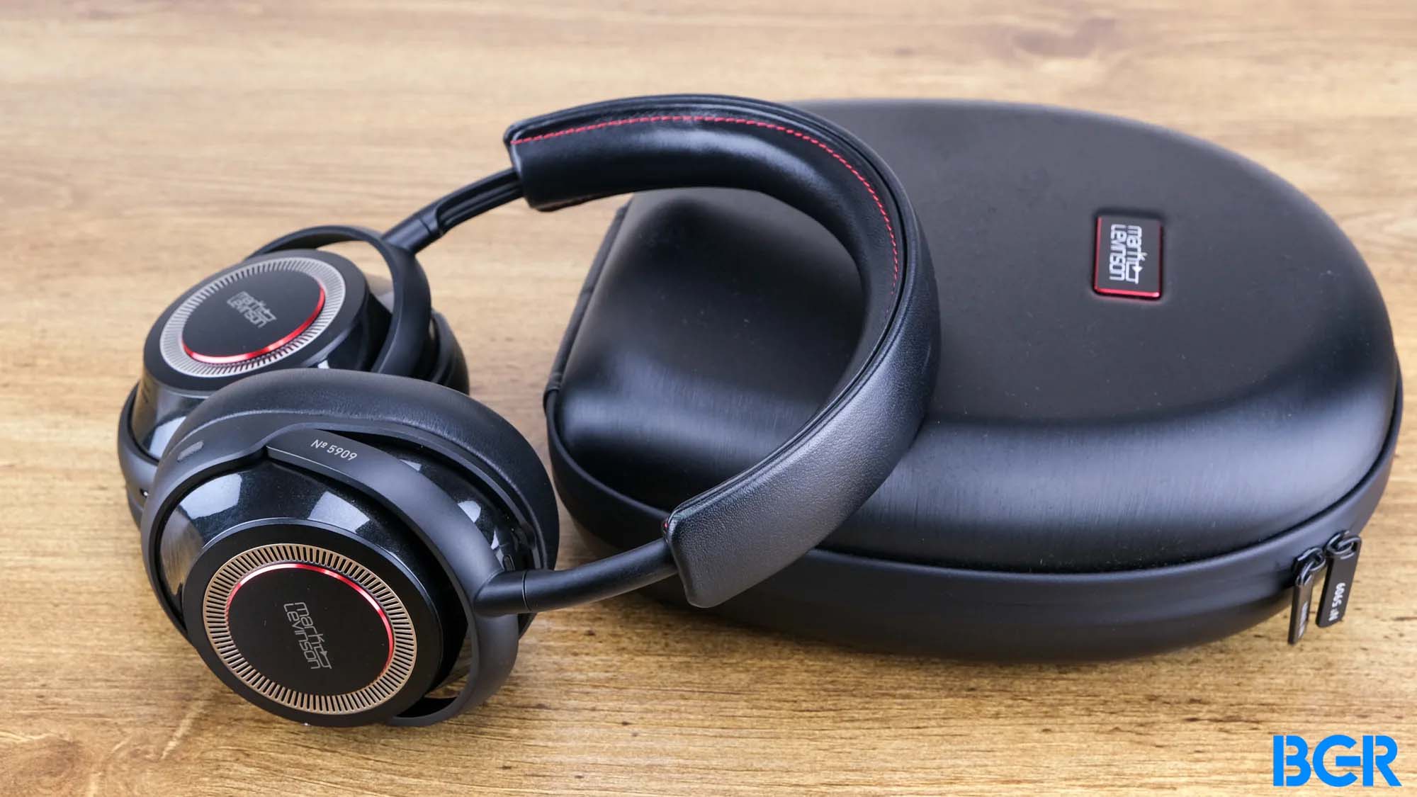 Mark Levinson No. 5909 review: Headphones that sound as expensive 